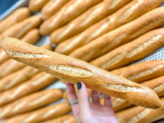 banh mi que nguyen cam